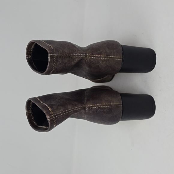 Coach Signature Margot Heeled Bootie Ankle Boots Size 6.5 - Picture 4 of 6